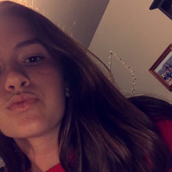 Meet your Posher, Ruth - Picture 1 of 1